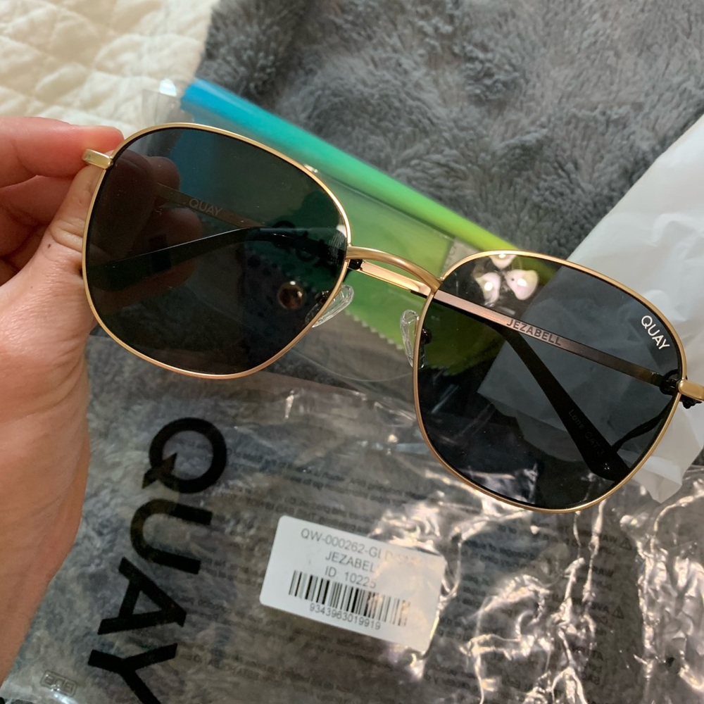 Quay sunglasses
